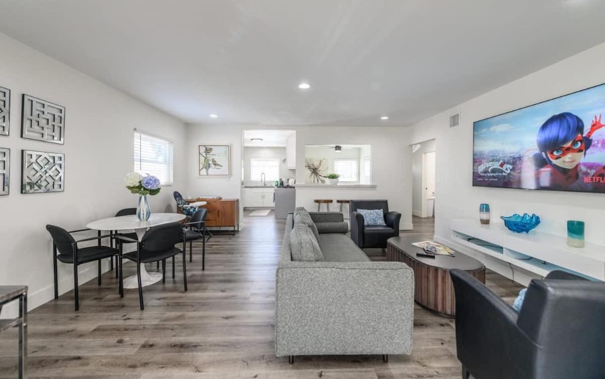 אנהיים Spacious Disneyland 5 Bedroom 4 Bath House With Game Room מראה חיצוני תמונה